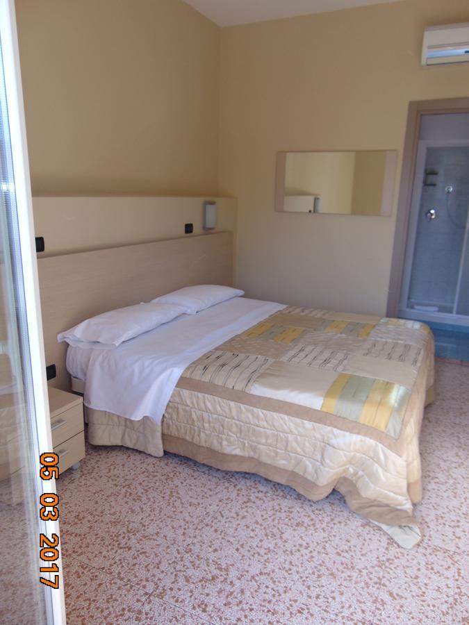 Hotel Mazzocchetti Citta Sant'Angelo Exteriör bild